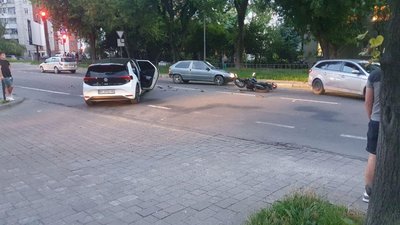 У Львові у ДТП постраждав мотоцикліст