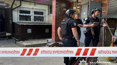 У Хмельницькому з вікна багатоповерхівки випав 16-річний хлопець