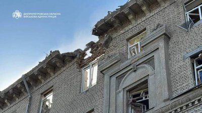 У Дніпрі росіяни вдарили по студентському гуртожитку (ФОТО)