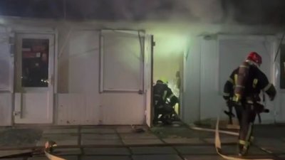 У Львові сталася пожежа в торговому павільйоні