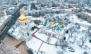 Буревій зніс триметровий хрест з куполу Софійського собору (ФОТО)