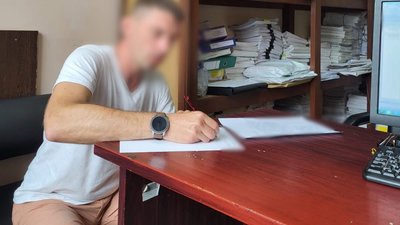 У Києві судитимуть посадовця університету через закупівлю проєктора з націнкою у 600 тисяч гривень