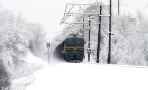 Через негоду затримуються поїзди, які відправляються з Києва у напрямку Півдня та Заходу України