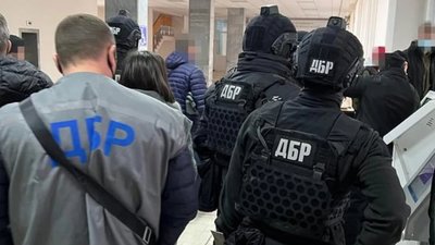 ДБР розпочало масштабну операцію з перевірки військових частин