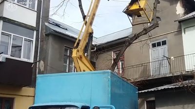 Робітники впали з висоти близько 8 м: Прокуратура повідомила про підозру відповідальним за безпеку на підприємстві