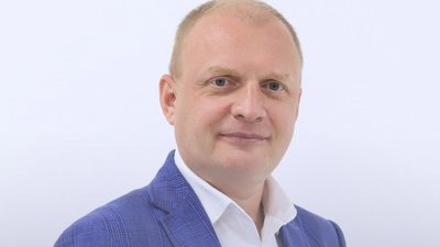 Стало відоме імʼя директора лікарні на Львівщині, якого затримали на хабарі за оформлення броні