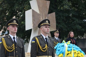 У Львові урочисто відкрили пам'ятник «Воїнам, що віддали свої життя за  Україну»