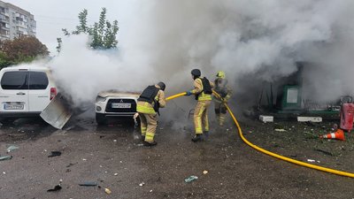 Росіяни атакували дві АЗС на Житомирщині: рух трасою М-06 відновили