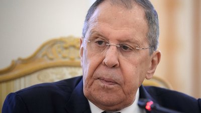 лавров вигадав чергову відмовку, чому путін не хоче зустрічі з Зеленським