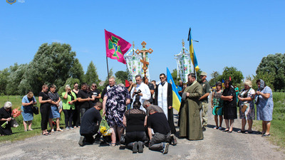 На Львівщині сьогодні віддали останню шану 31-річному прикордоннику Івану Трушу (ФОТО)