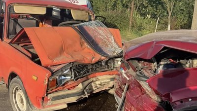 У ДТП на Львівщині один чоловік загинув та п’ятеро травмованих