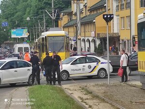 У Львові в ДТП потрапив автомобіль поліції (фото)