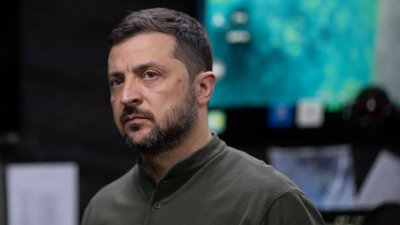 Зеленський заявив, що Україна свою землю не подарує окупанту