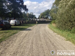 Внаслідок ДТП з автомобілем у Львівському районі, травмувався мотоцикліст (ФОТО)