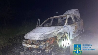 На Київщині чоловік облив бензином та підпалив в авто свою колишню дружину