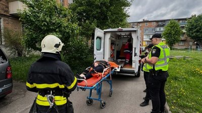 У Львові та області екстрені служби врятували двох людей у зачинених квартирах (ФОТО)