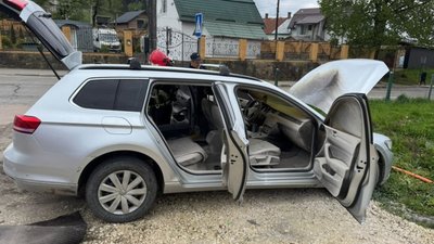 Сьогодні на Львівщині чоловік підпалив Volkswagen Passat B8 своєї колишньої дружини