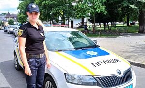 На Львівщині поліцянтка допомогла абітурієнтці скласти ЗНО