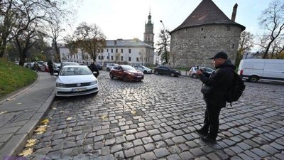 У Львові штрафи за порушення правил паркування приходитимуть в "Дію"