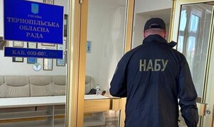 Затримали «на гарячому»: в НАБУ прокоментували затримання голови Тернопільської облради та заступників (ФОТО)