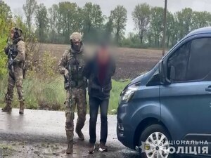 Нацполіція показала кадри затримання підозрюваних у розстрілі поліцейських на Вінничині (ВІДЕО)