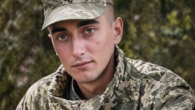 У вівторок Львівщина попрощається з 24-річним Героєм Олегом Пастернаком