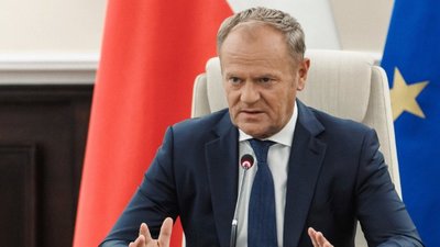 Диверсії на польській залізниці вчинили громадянин засуджений судом у Львові та мешканець Донбасу - Туск