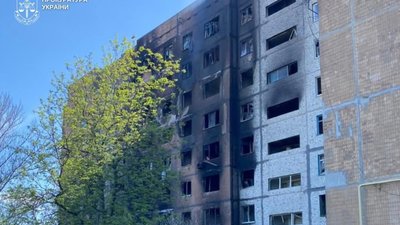 Росіяни вдарили по житлових кварталах Краматорська: двоє загиблих, є поранені