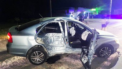 У Житомирі п’яний правоохоронець влаштував п’яні гонки з неповнолітніми дівчатами і скоїв смертельну ДТП (ФОТО)