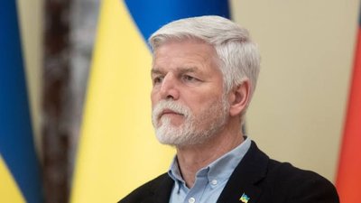 Найближчі два місяці стануть вирішальними для завершення війни в Україні, - президент Чехії