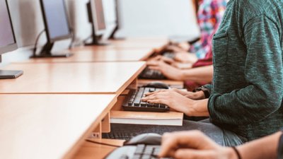 В учасника НМТ виявили шпаргалку з табличкою множення, - УЦОЯО