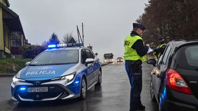 Влада Польщі депортувала пʼятьох українців