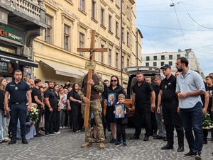 У Львові прощаються з Іриною Фаріон (ФОТО)