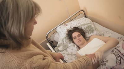 У Львові врятували жінку, яка через розсіяний склероз впала в кому