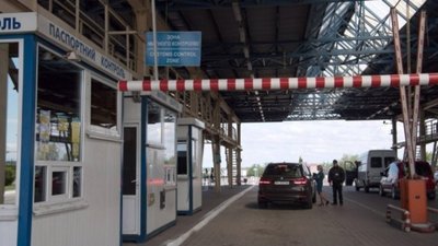 Львівські прикордонники попередили про ускладнений рух у пунктах пропуску