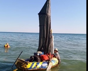 На курорті батька з сином віднесло у відкрите море (ФОТО)