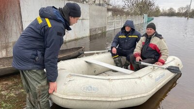 Затоплено десятки населених пунктів, перекритий рух: де в Україні найгірша ситуація (ФОТО)