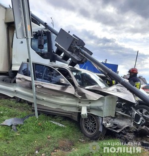 Поліцейські затримали водія зі Львівщини, якого звинувачують у сьогоднішній смертельній автотрощі на «Київ-Чоп» (ФОТО)