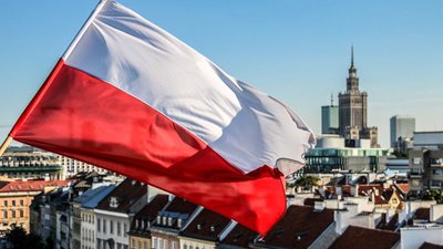 Українців, які зараз у Польщі попередили про необхідність оновити дані у PESEL