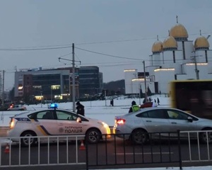 Не дотримався дистанції: у ДТП з автівкою поліції на винного склали протокол (фото)