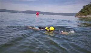 Військовий стоматолог став переможцем змагань "Legendary Swim – Bakota" у запливі на 25 кілометрів