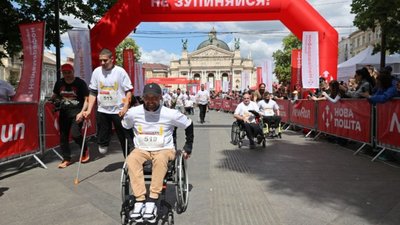 У Львові деякі вулиці закриють для руху транспорту і змінять маршрути громадського транспорту через масштабний спортивний захід