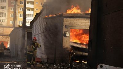 У Києві під час масованого обстрілу люди посеред ночі бігли до укриття та загинули