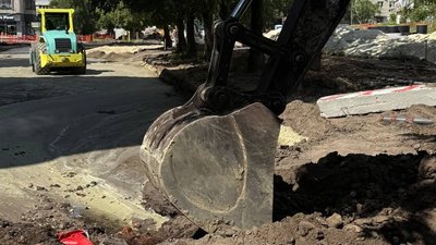 У Львові внаслідок пошкодження пожежного гідранта будівельниками, частина городян залишилася без води