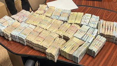 БЕБ зупинило масштабну мережу конвертаційних центрів на 23,5 мільярда