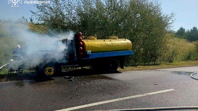 У Львівській області горів автомобіль