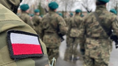 У Польщі прийняли закон, який звільняє від відповідальності поляків, які воюють у ЗСУ