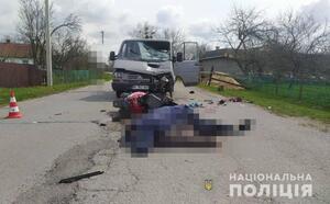 На Рівненщині сталася летальна ДТП: п’янючий водій збив подружжя на скутері (фото)