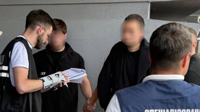 8 тисяч за втечу до Румунії: у Львові затримали організатора нелегального перетину кордону (ФОТО)