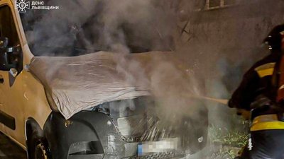 У Львові горів автомобіль